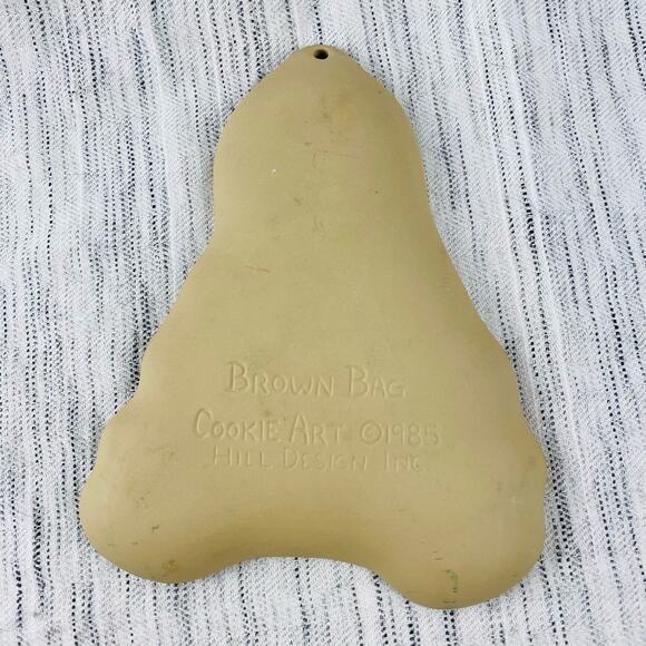 Vintage Raggedy Ann Brown Bag Cookie Art Ceramic Cookie Mold - Picture 4 of 4